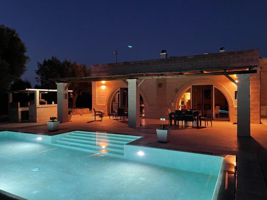 B&B, Chambre D'Hotes In Villa Elena, Affittacamere ออสตูนี ภายนอก รูปภาพ